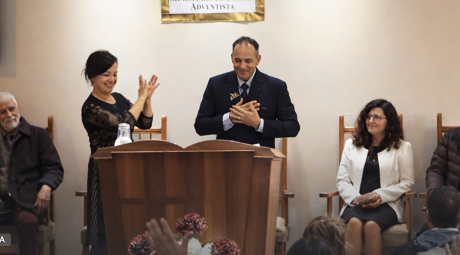 Culto en lengua de señas fortalece la inclusión en iglesia adventista de Chile
